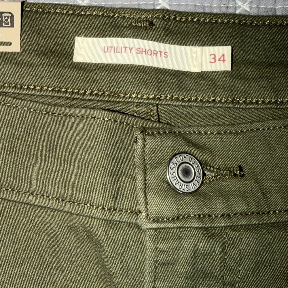 Levi's Utility Shorts Womens Size 34 Waist 38" Mid Rise Olive Green NWT - Picture 3 of 7